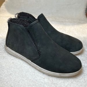 OluKai Boots - Hawai’iloa Manu Hope - Size 7 - EUC